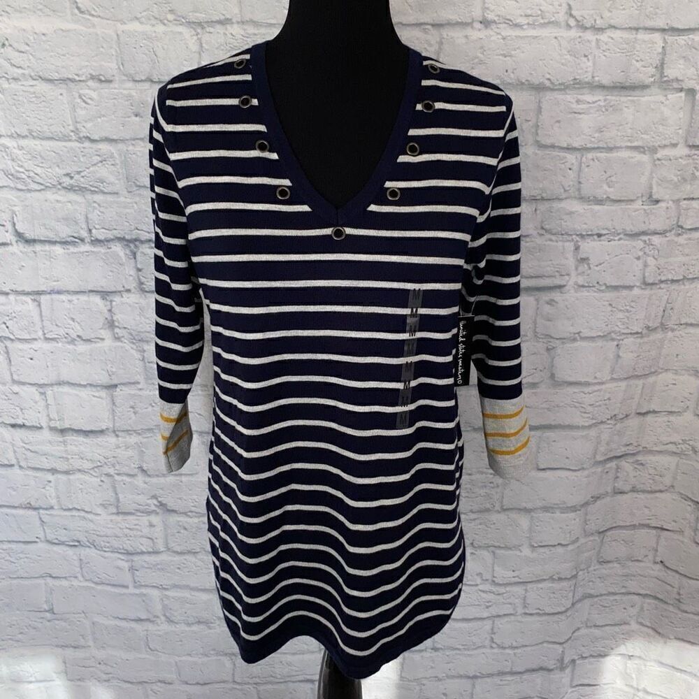 United States sweaters women M NWT Vneck Longsleeve pullover stripe sweater